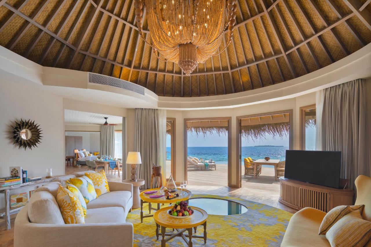 Hotel The Nautilus Maldives Kamadhoo Exterior foto