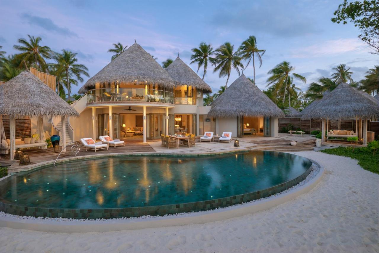 Hotel The Nautilus Maldives Kamadhoo Exterior foto