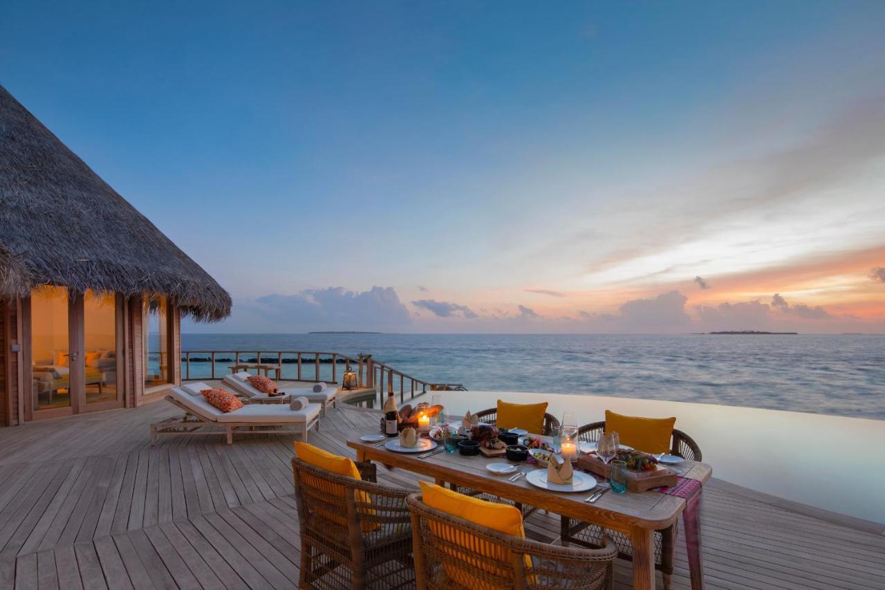 Hotel The Nautilus Maldives Kamadhoo Exterior foto