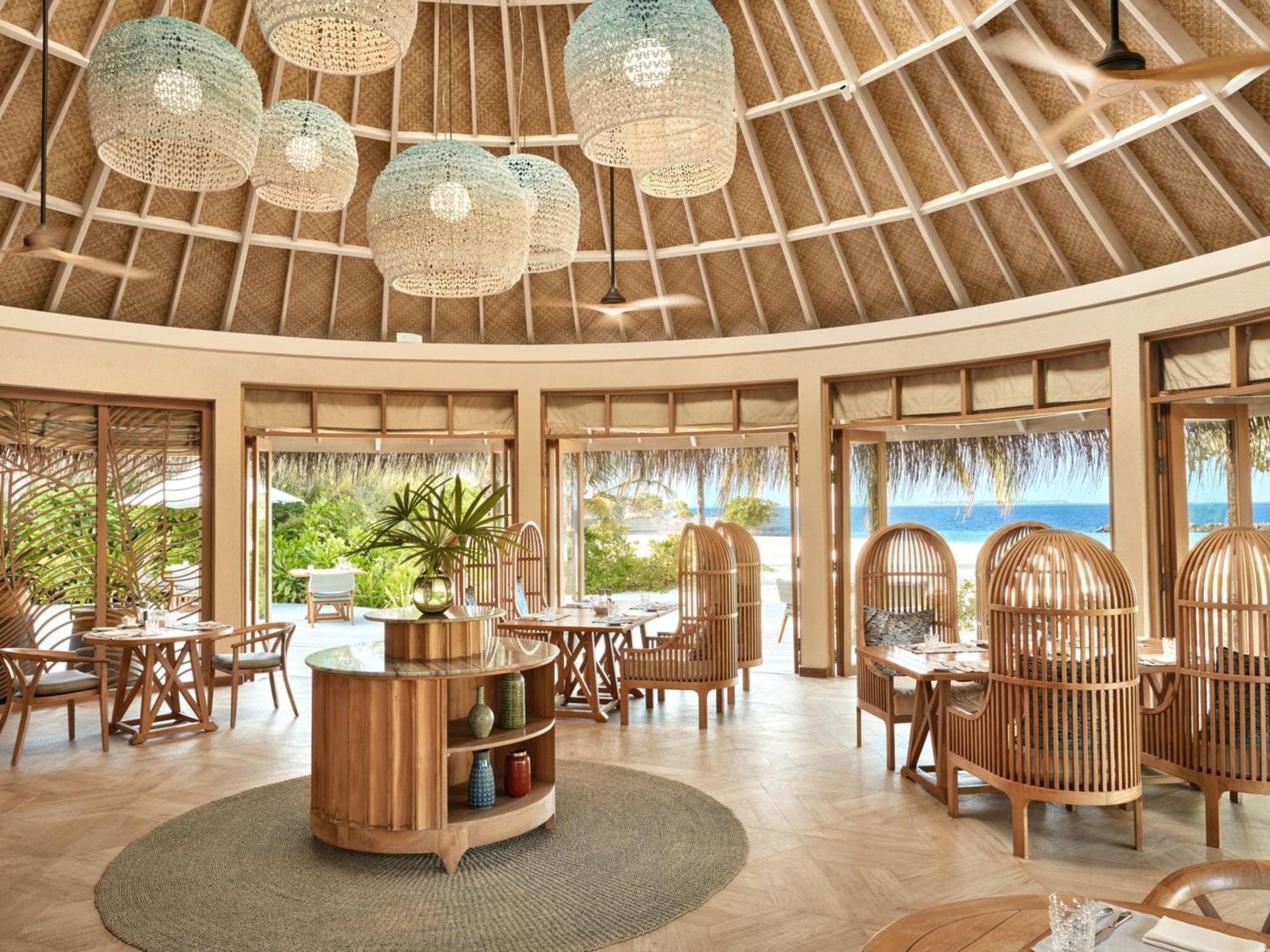Hotel The Nautilus Maldives Kamadhoo Exterior foto