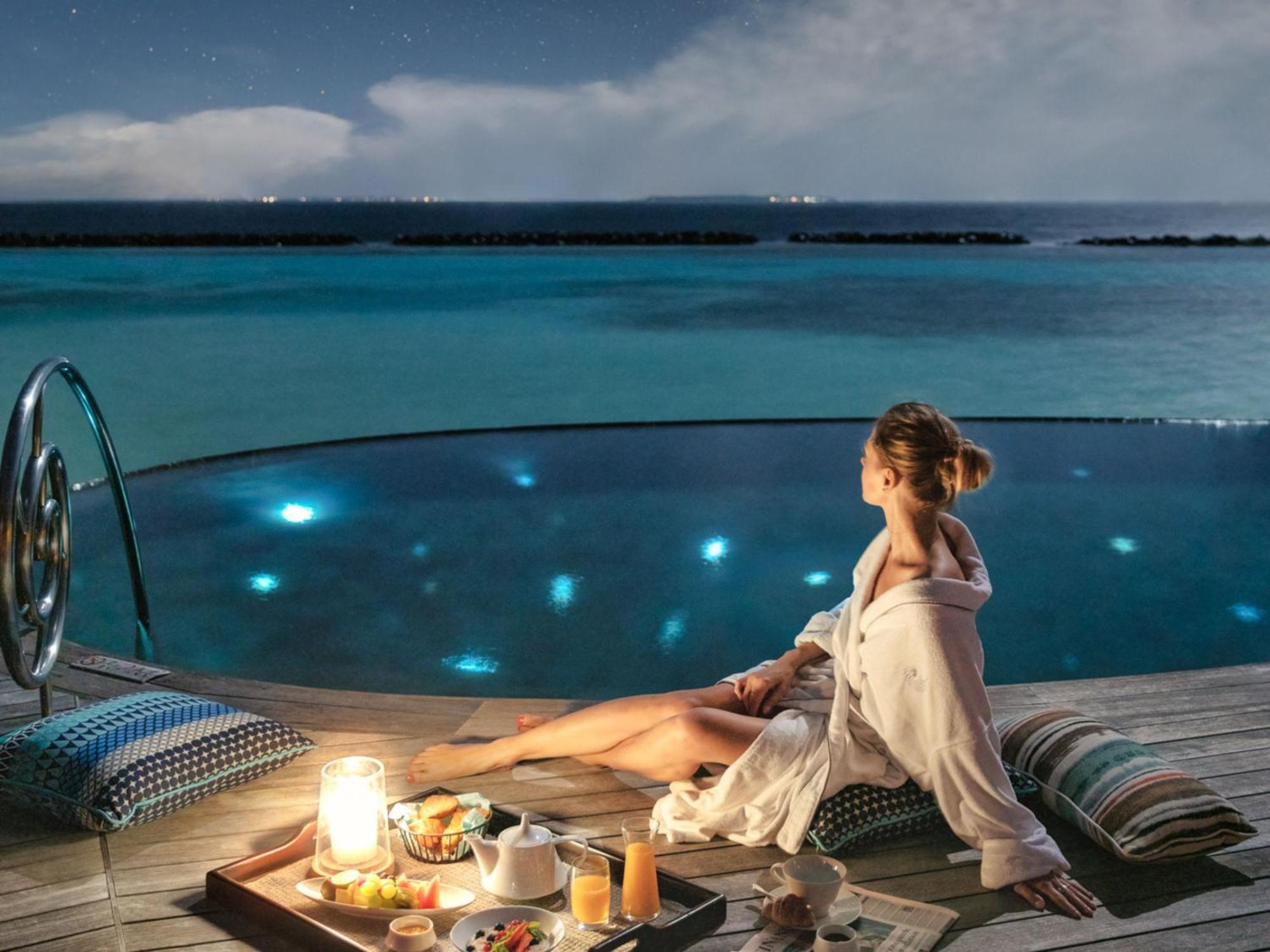 Hotel The Nautilus Maldives Kamadhoo Exterior foto