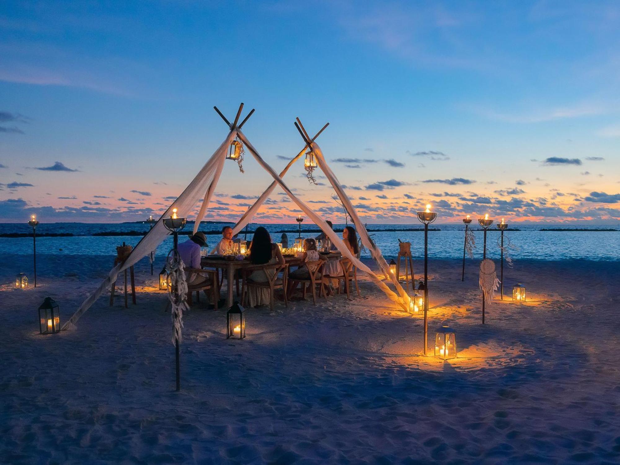 Hotel The Nautilus Maldives Kamadhoo Exterior foto