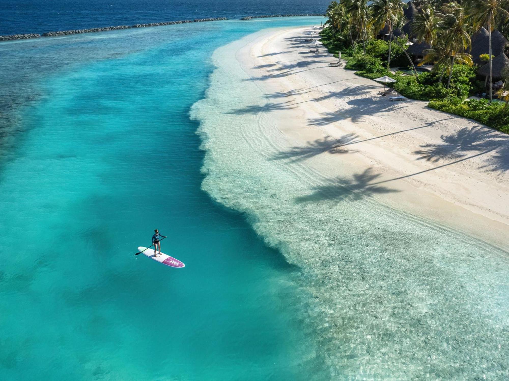 Hotel The Nautilus Maldives Kamadhoo Exterior foto