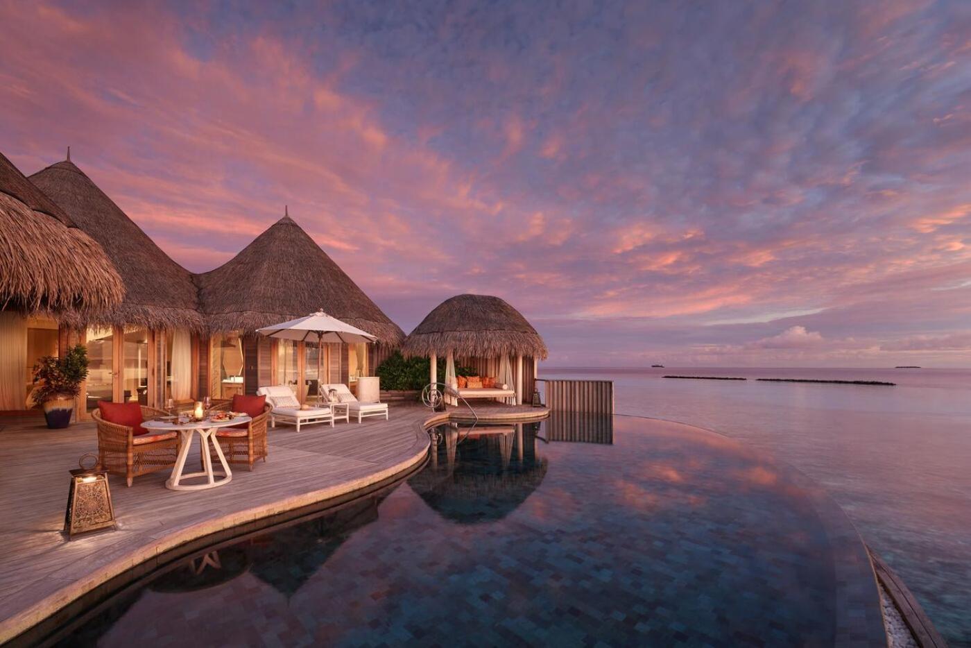 Hotel The Nautilus Maldives Kamadhoo Exterior foto