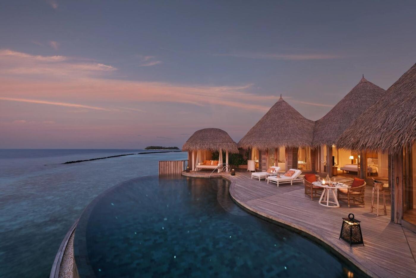 Hotel The Nautilus Maldives Kamadhoo Exterior foto